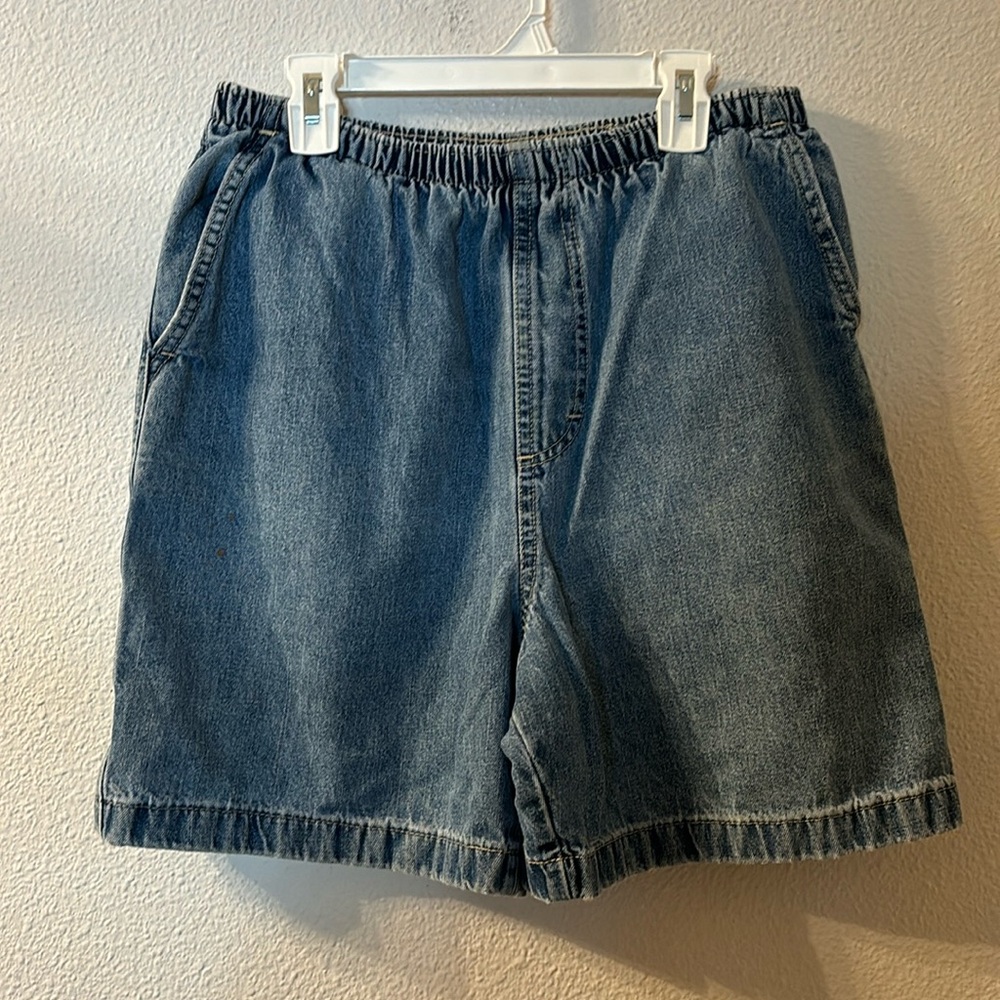 VTG White Stage elastic waist jean shorts size 8 average